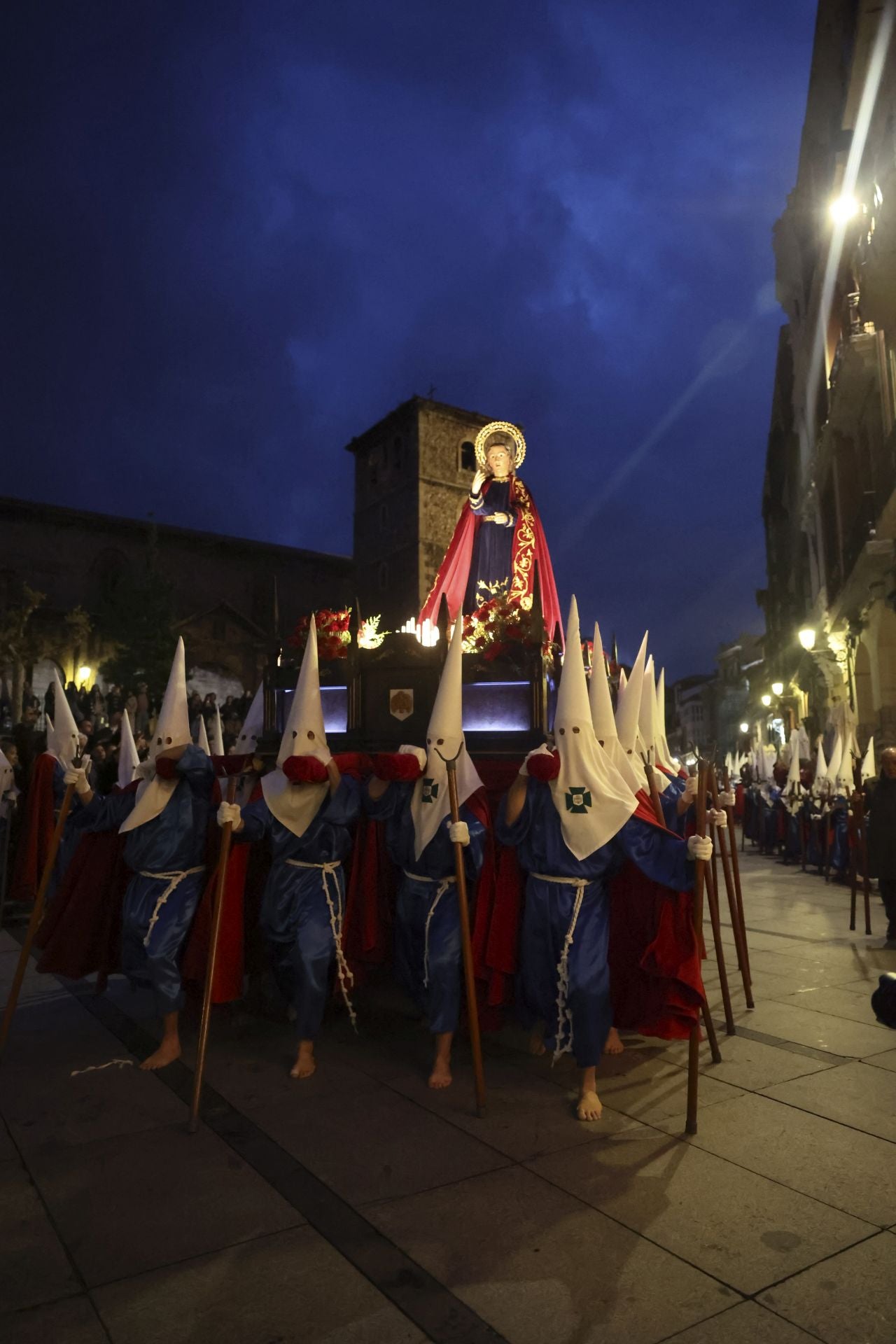 Procesión del Encuentro en Avilés