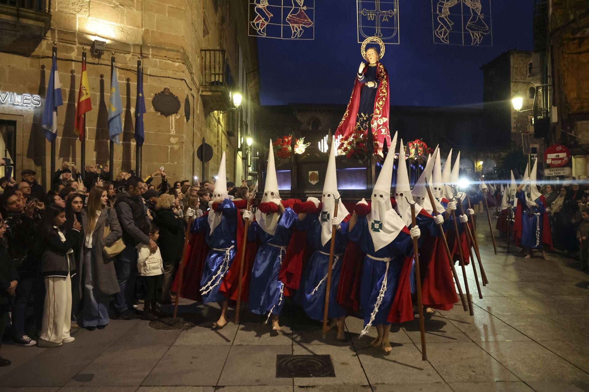 Procesión del Encuentro en Avilés
