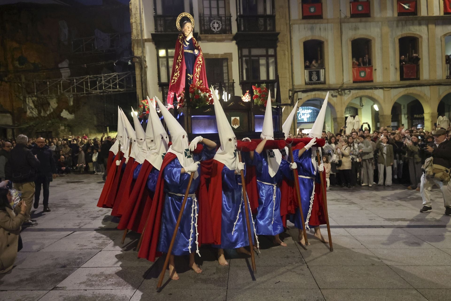 Procesión del Encuentro en Avilés