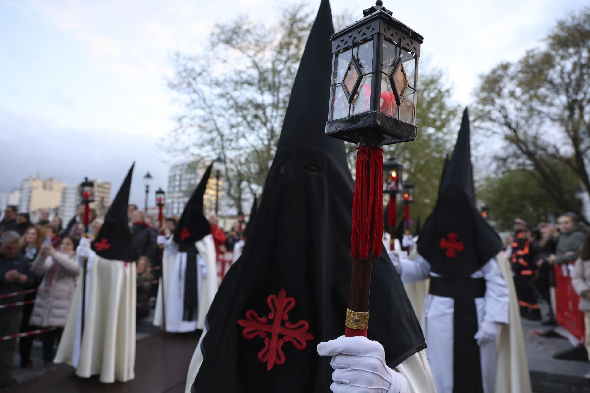 El Encuentro Camino del Calvario recorre Gijón