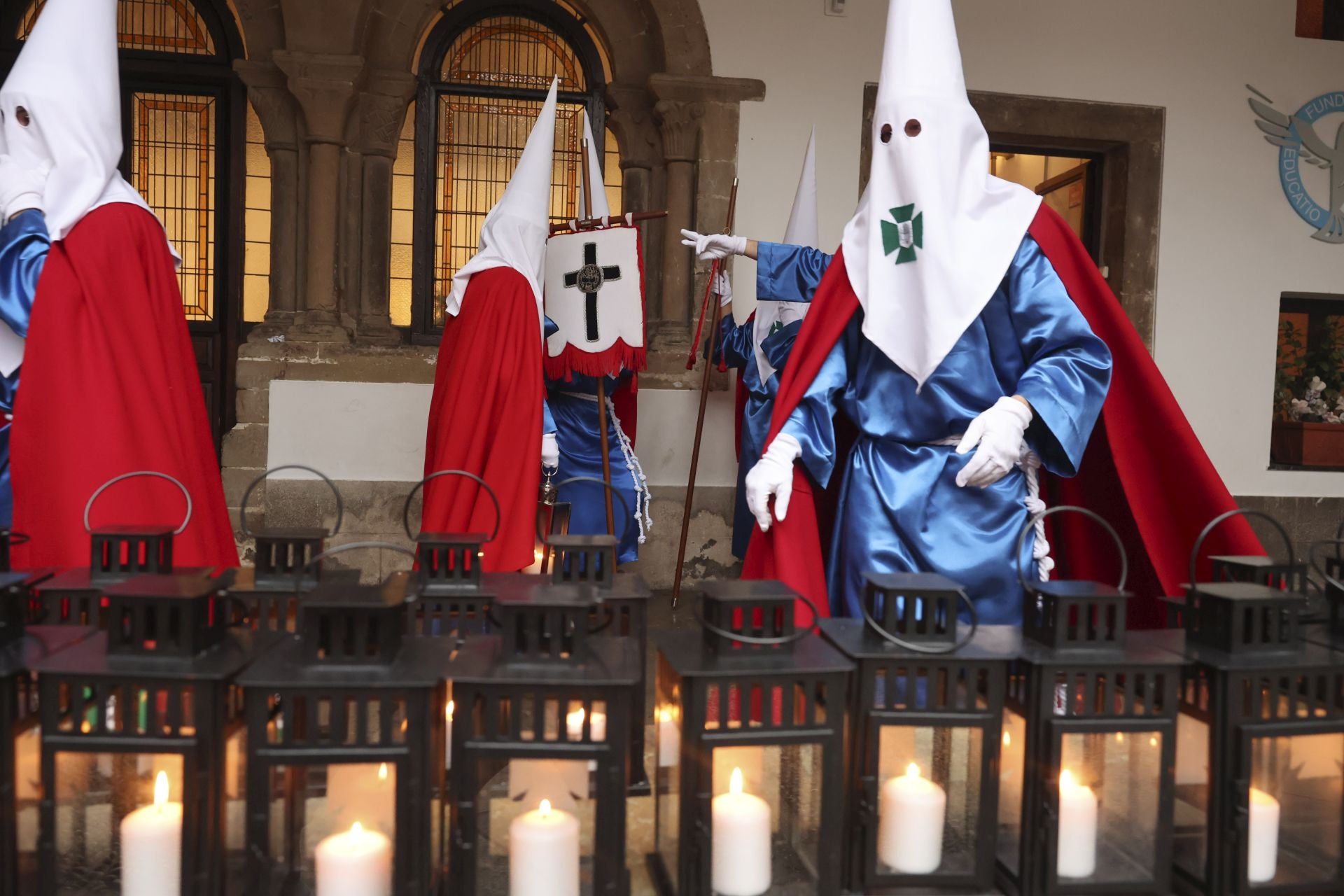 Avilés procesiona por Semana Santa