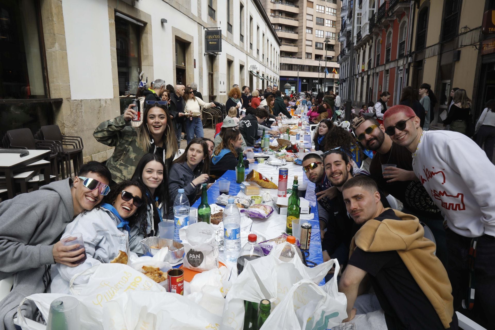 Cómo ir a la Comida en la Calle de Avilés: horarios de los trenes desde Gijón, Oviedo y Piedras Blancas