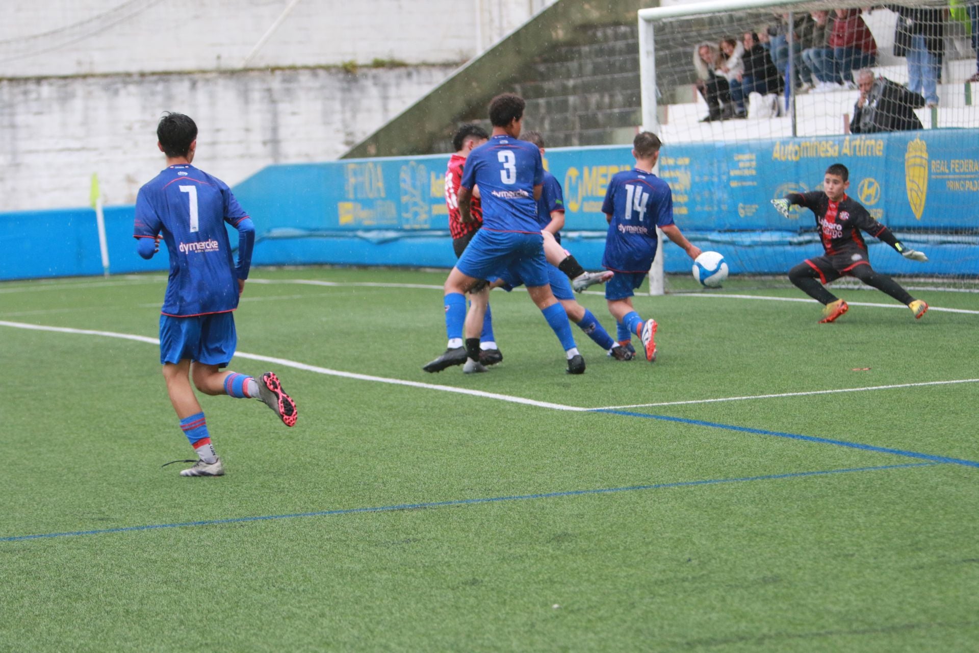 Las mejores imágenes de la jornada del sábado de la Oviedo Cup