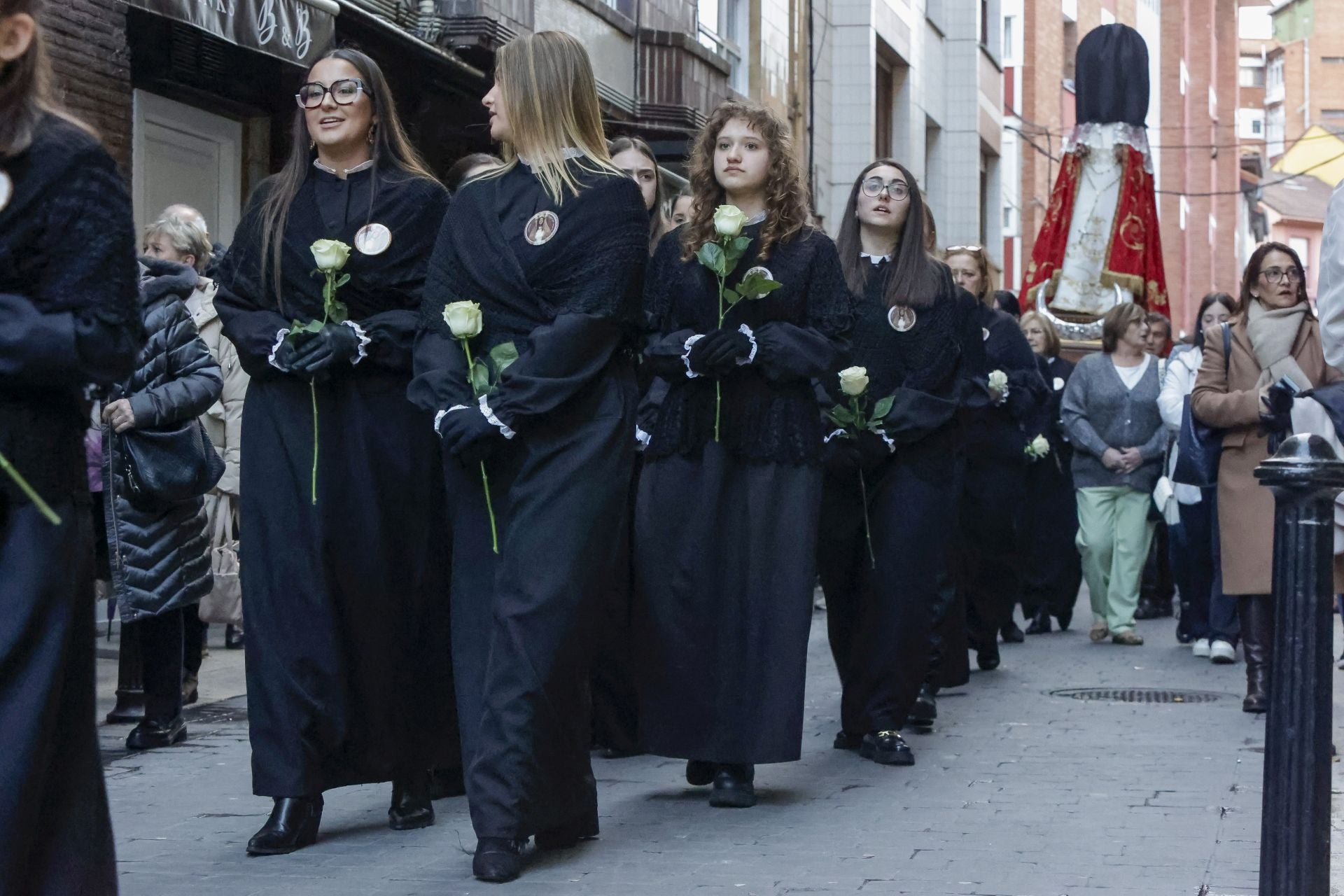 Procesión de la Virgen del Rosario en Candás