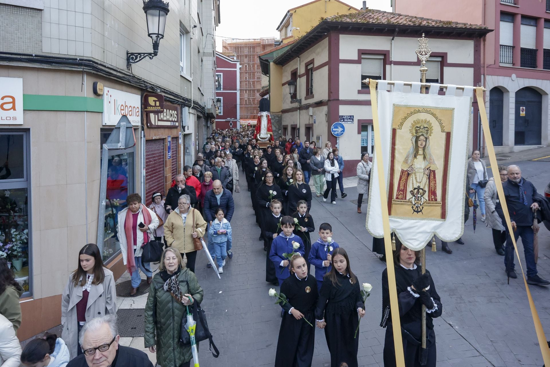 Procesión de la Virgen del Rosario en Candás