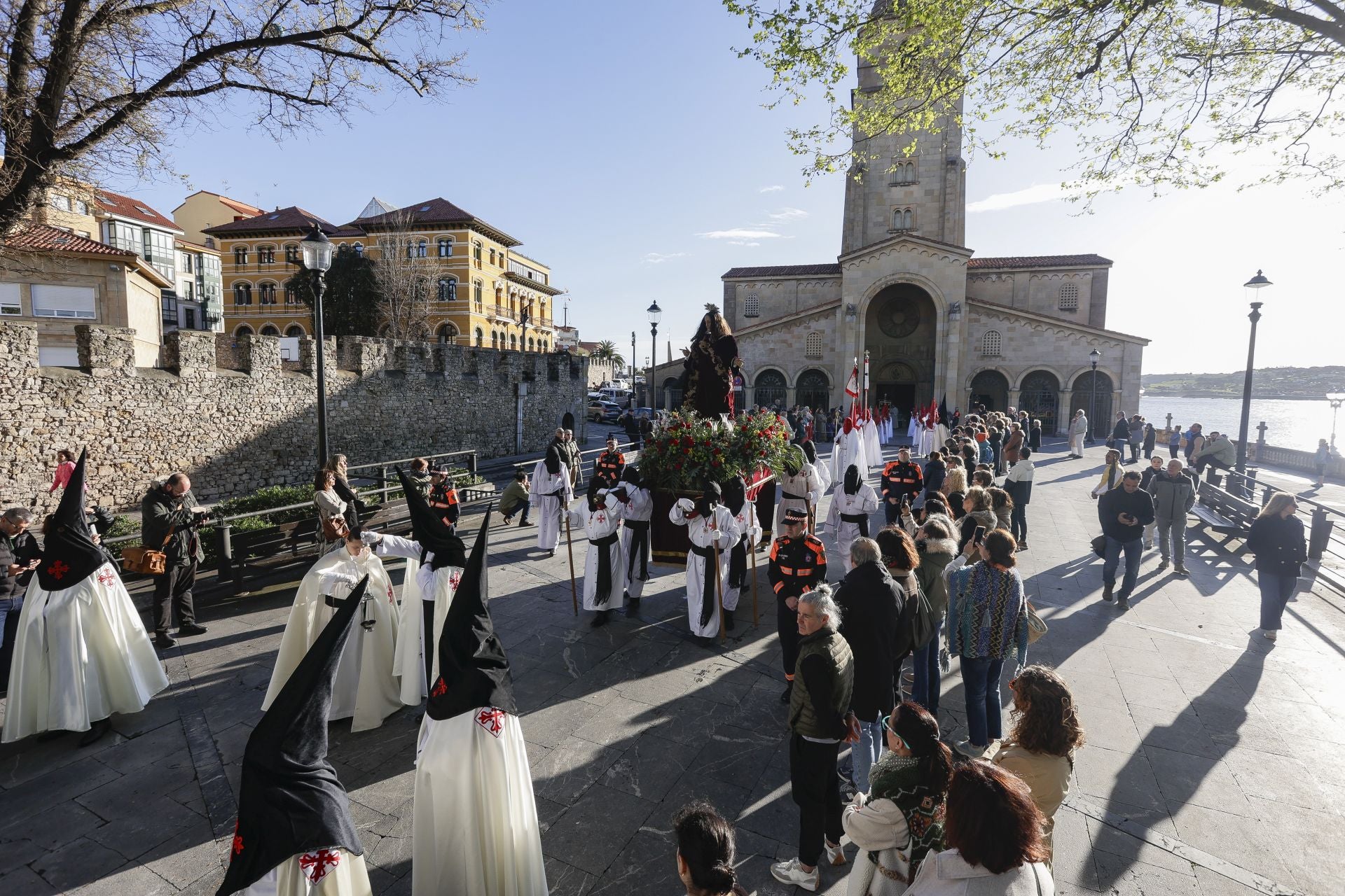 Emoción en el recorrido de La Soledad en Gijón