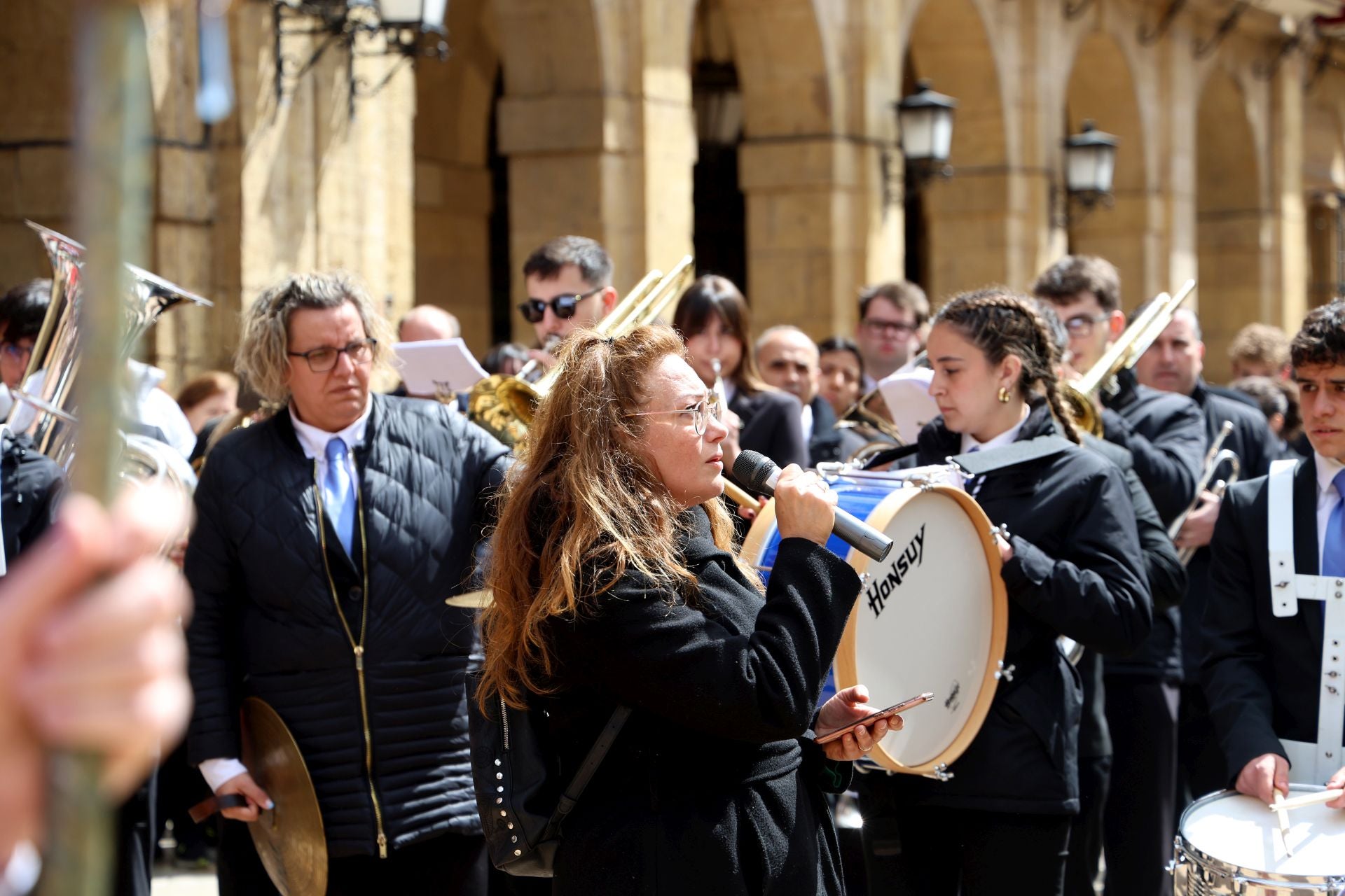 Fotos: La procesión de la Soledad en Oviedo