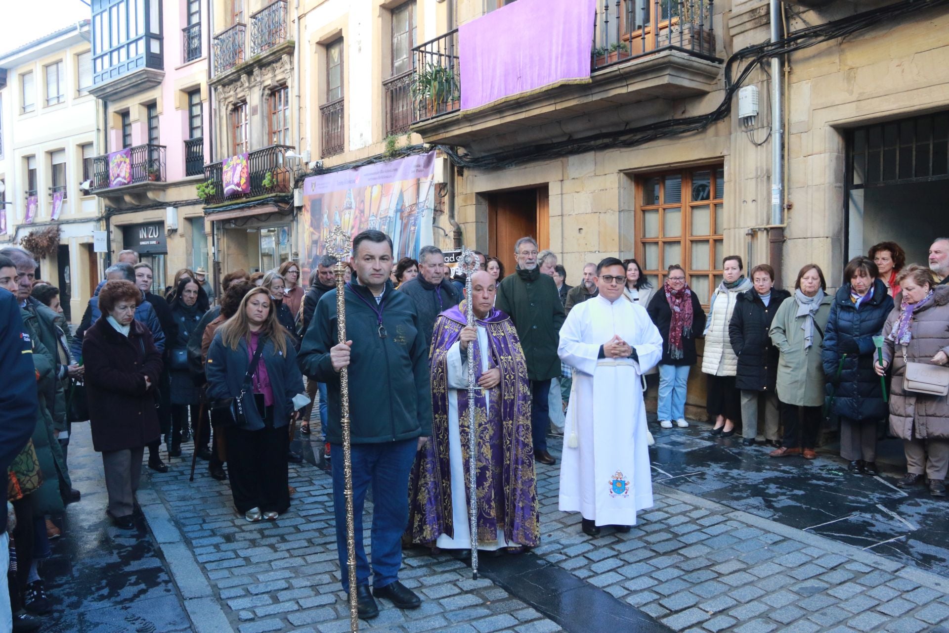 Así vivió Villaviciosa la procesión de la Soledad