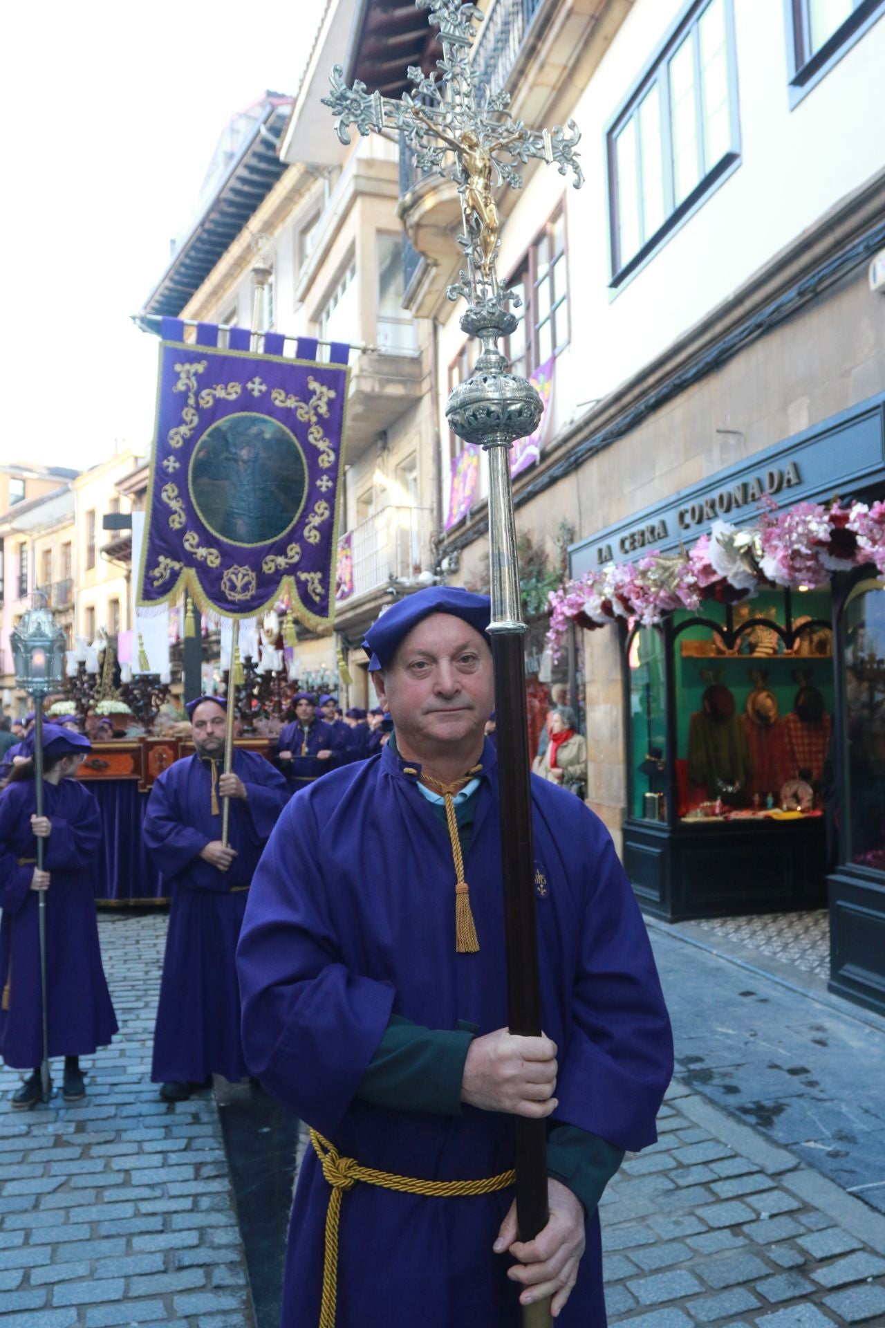 Así vivió Villaviciosa la procesión de la Soledad