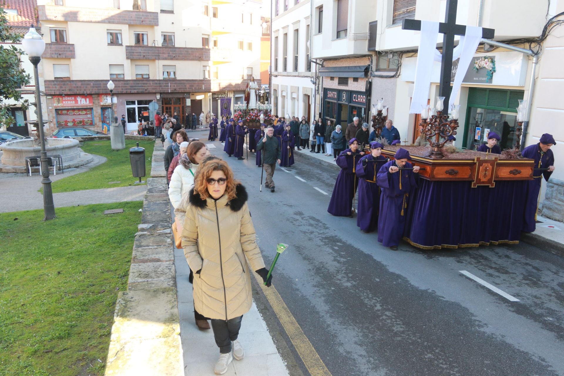 Así vivió Villaviciosa la procesión de la Soledad