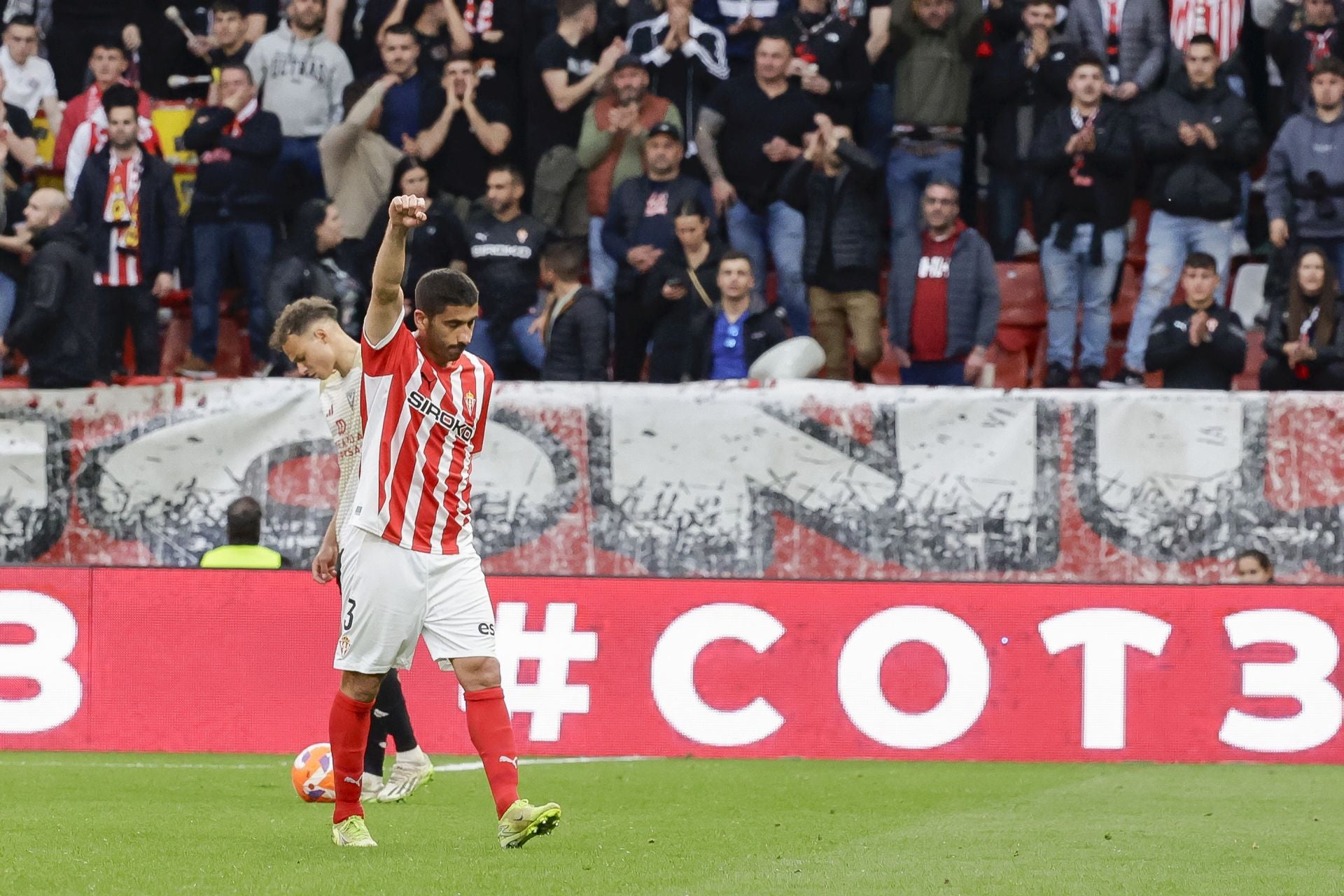 Las mejores imágenes del Sporting - Mirandés en El Molinón
