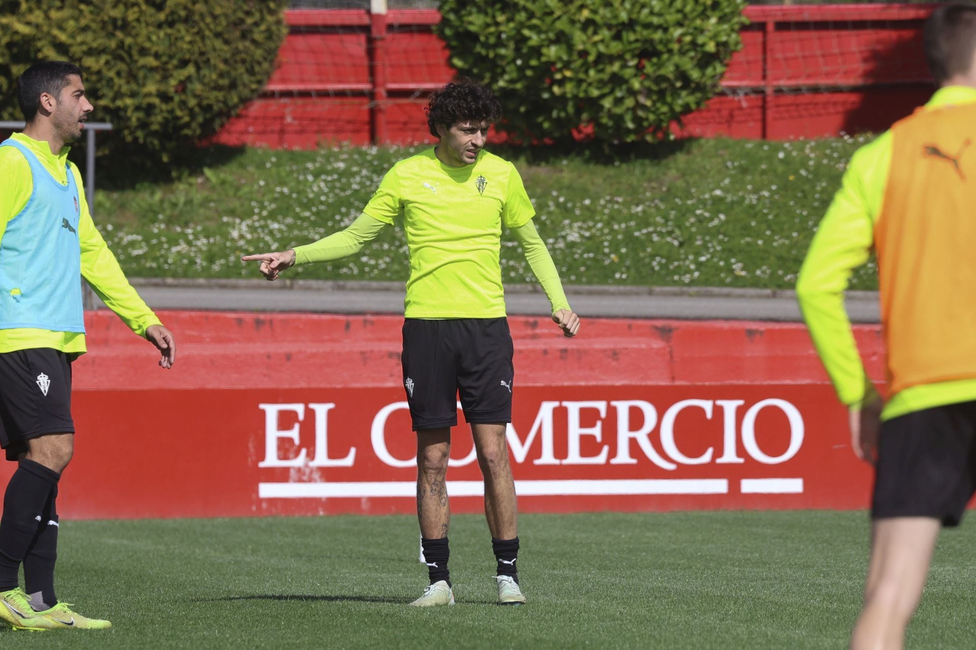 Entrenamiento del Sporting de Gijón en Mareo: próxima parada a Cádiz