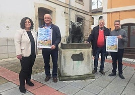 MªLuisa Fonseca, edil de Festejos de Noreña, Alfonso Jaquete, presidente de la Orden del Sabadiego con Miguel Ángel Fuente y Miguel Cuesta Viso en la presentación de la edición 2025