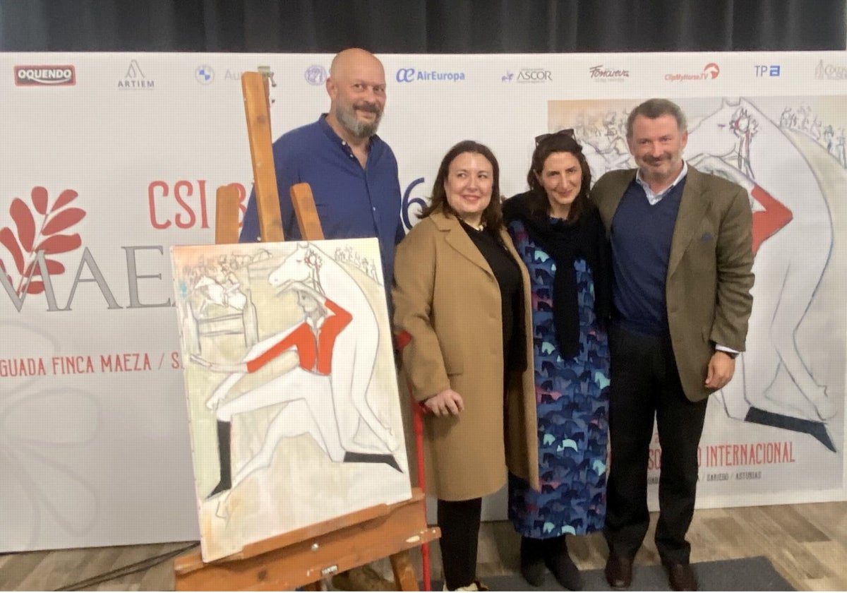 Toño Velasco, Cruz Maestre, Breza Cecchini y Álvaro Arrieta, con el cartel de esta edición.