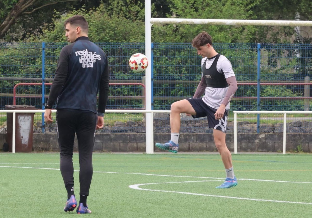 Javi Cueto está de vuelta en el Real Avilés