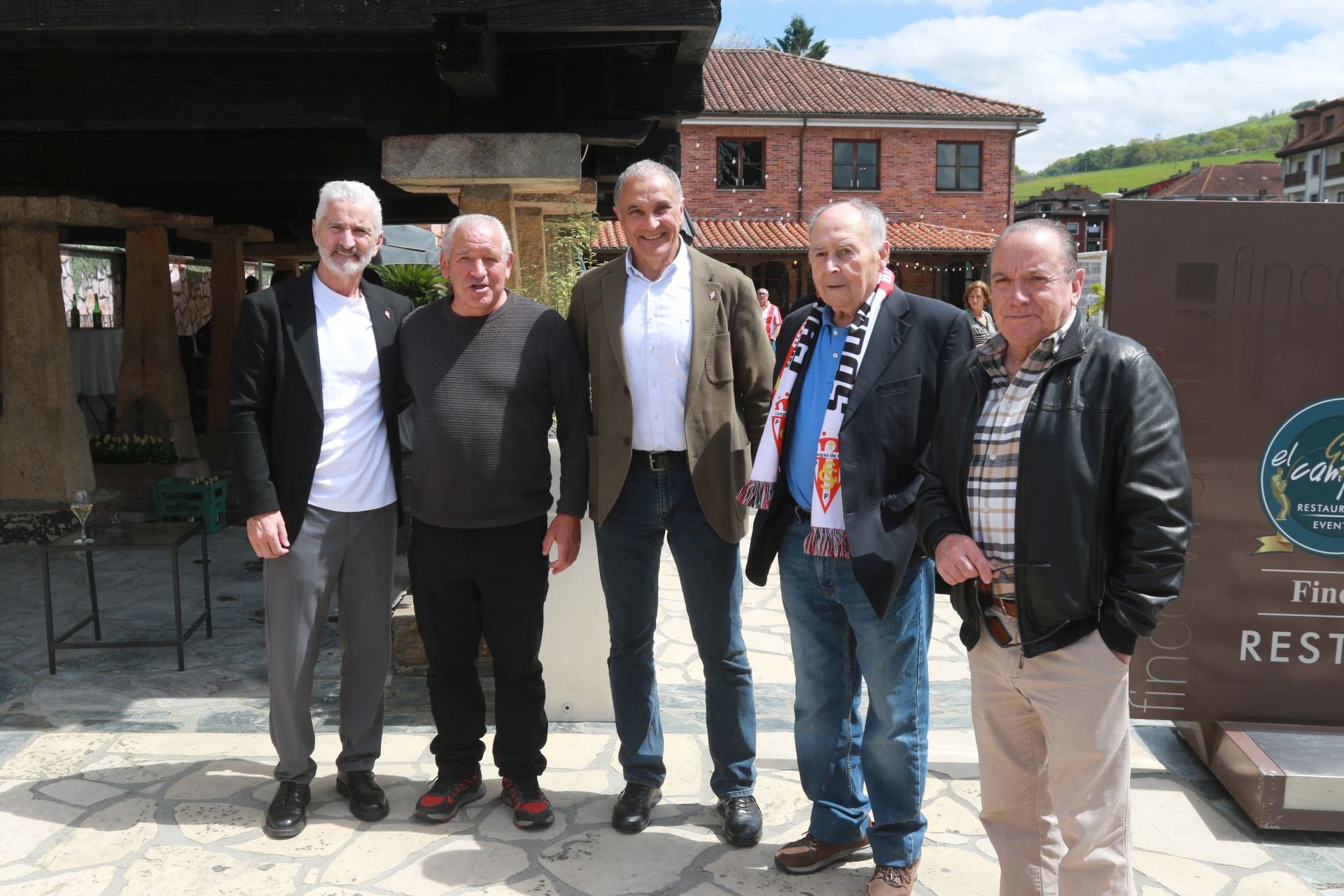 Primer encuentro de aficionados del Sporting de Gijón en Cangas de Onís
