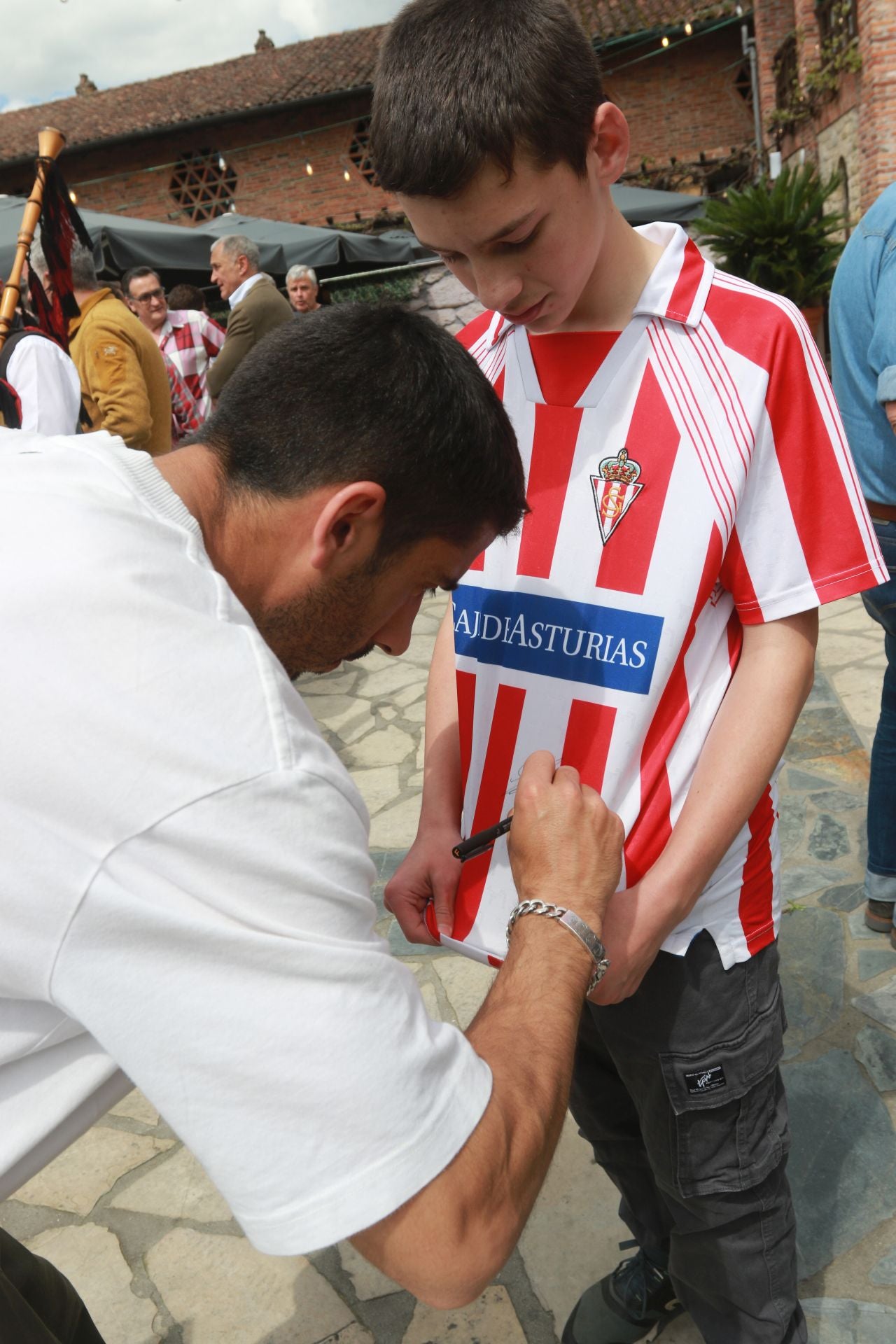 Primer encuentro de aficionados del Sporting de Gijón en Cangas de Onís