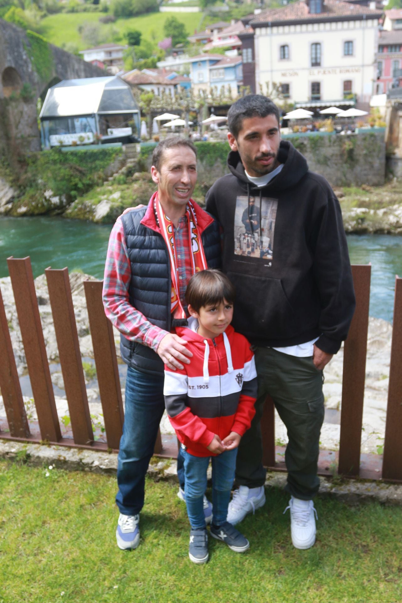 Primer encuentro de aficionados del Sporting de Gijón en Cangas de Onís