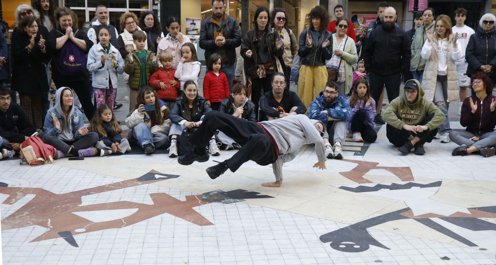 &#039;Escena en danza&#039; conquista Gijón