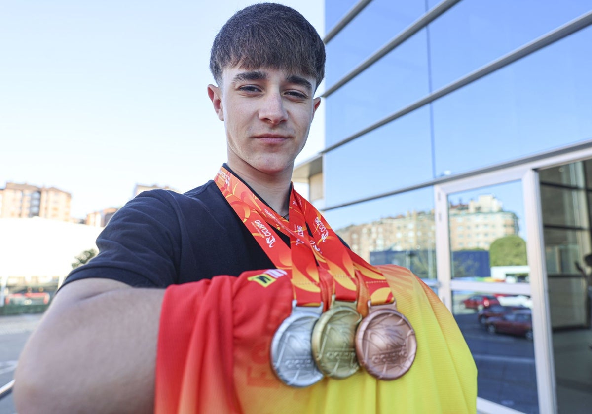 Mario Menéndez pide pista en el ciclismo español