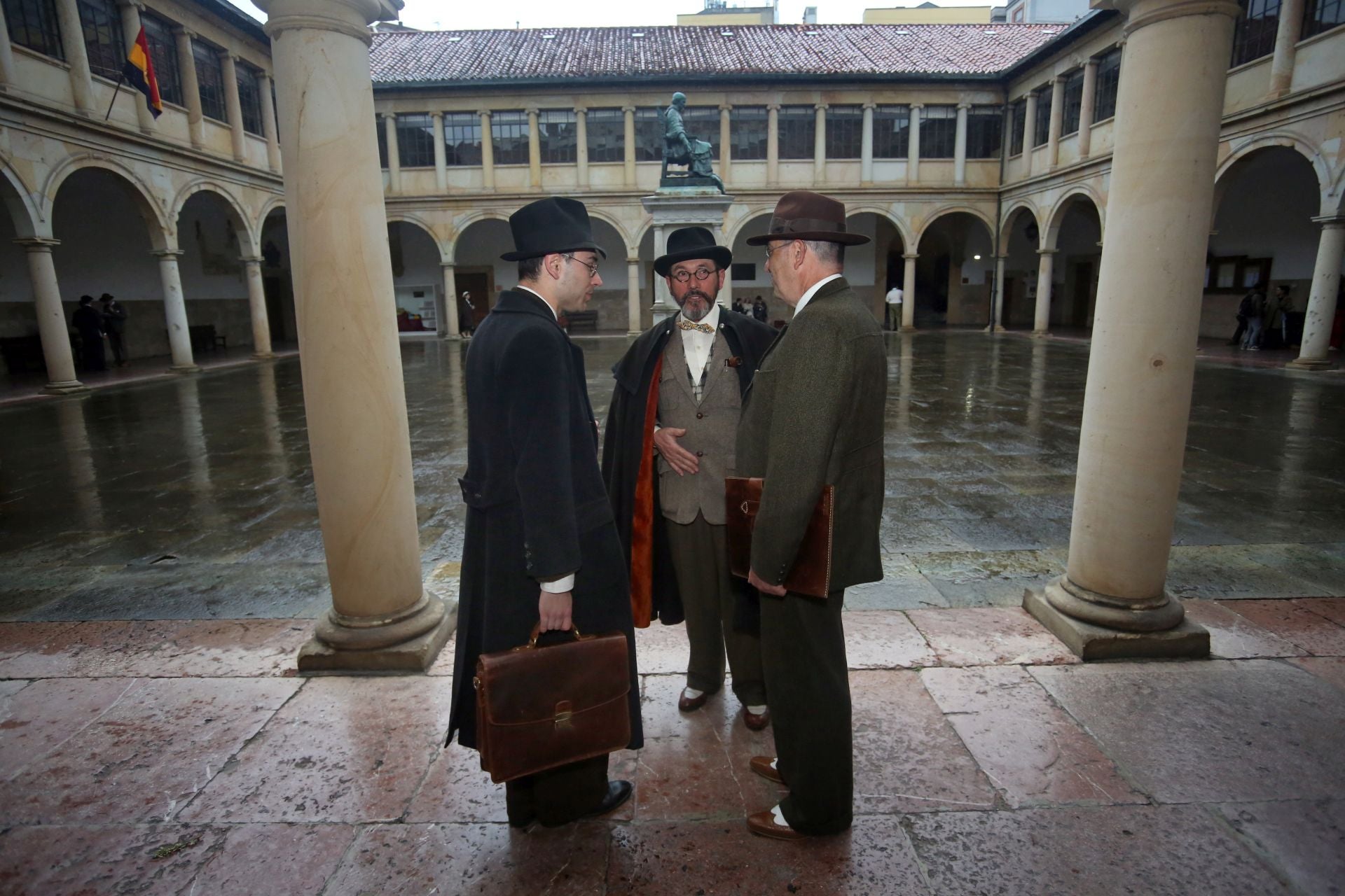 La Universidad de Oviedo recrea la vida académica de 1934