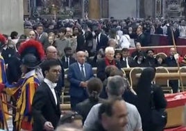 El Padre Ángel pudo despedirse del pontífice antes del funeral.