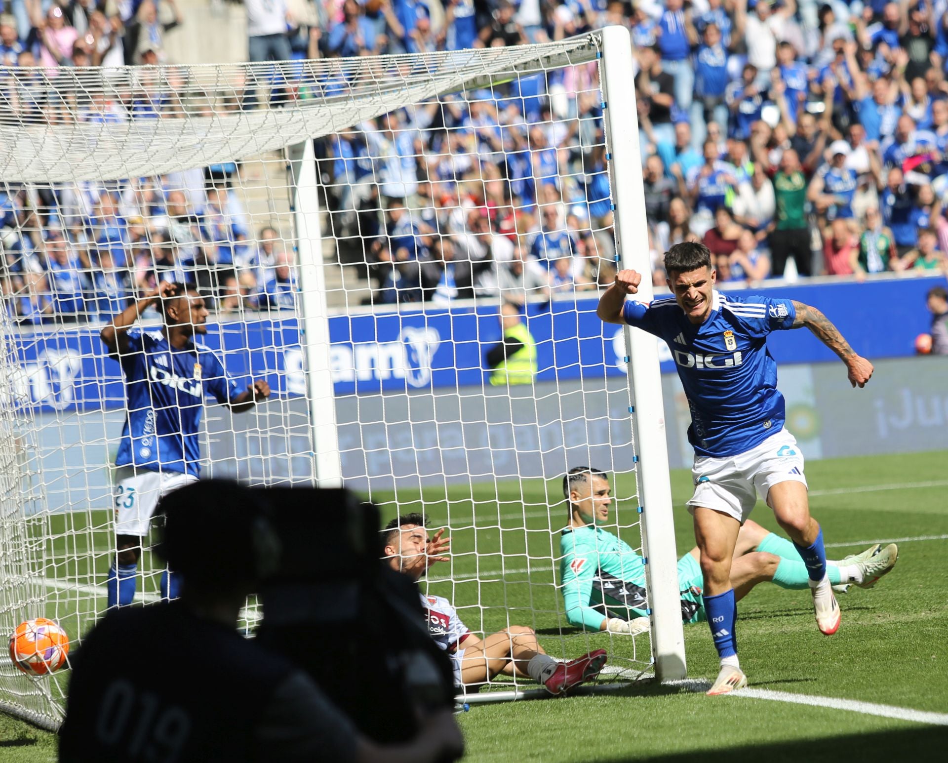 Las mejores imágenes del Real Oviedo - Levante