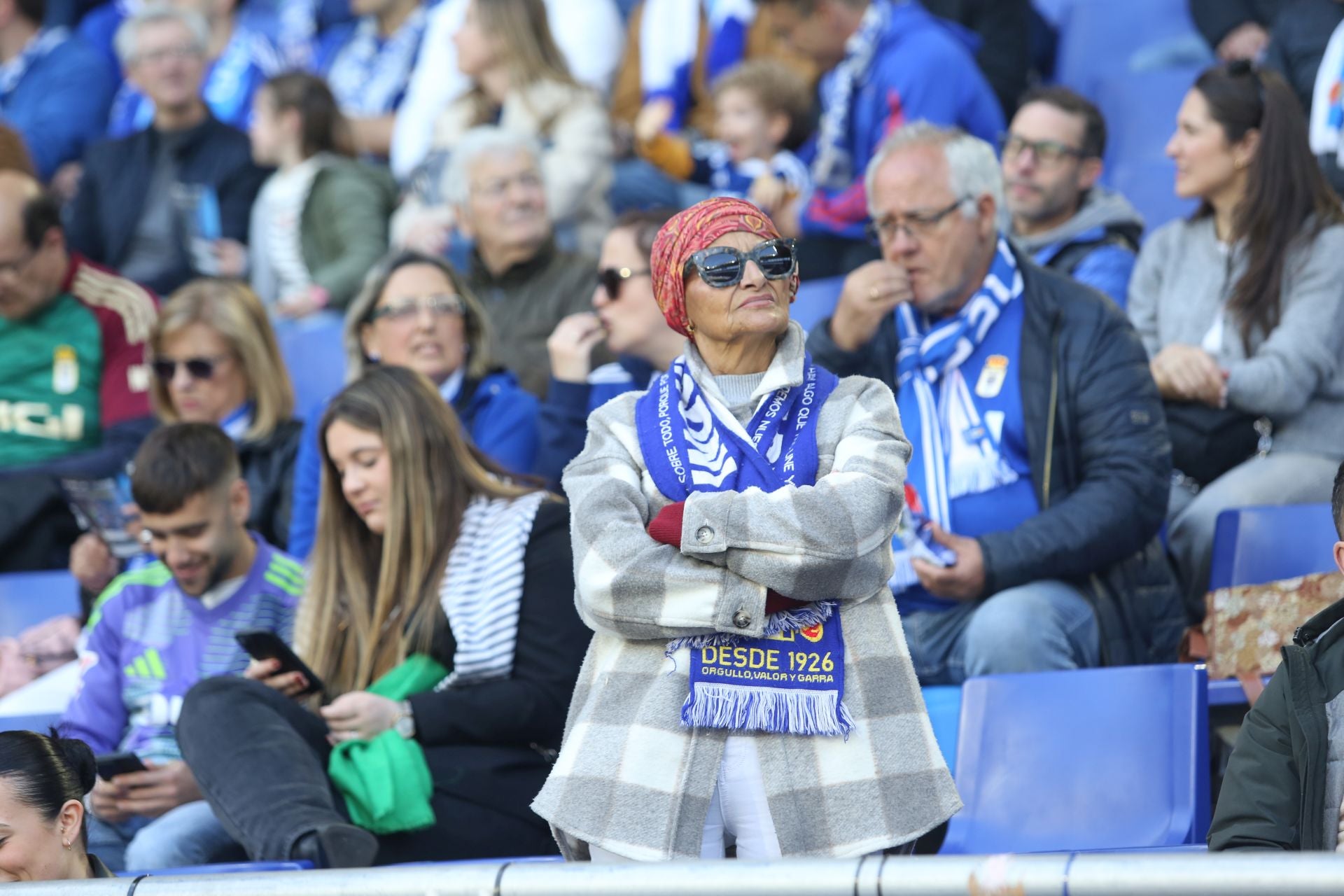 ¿Estuviste en el Real Oviedo - Levante? ¡Búscate en las fotos!