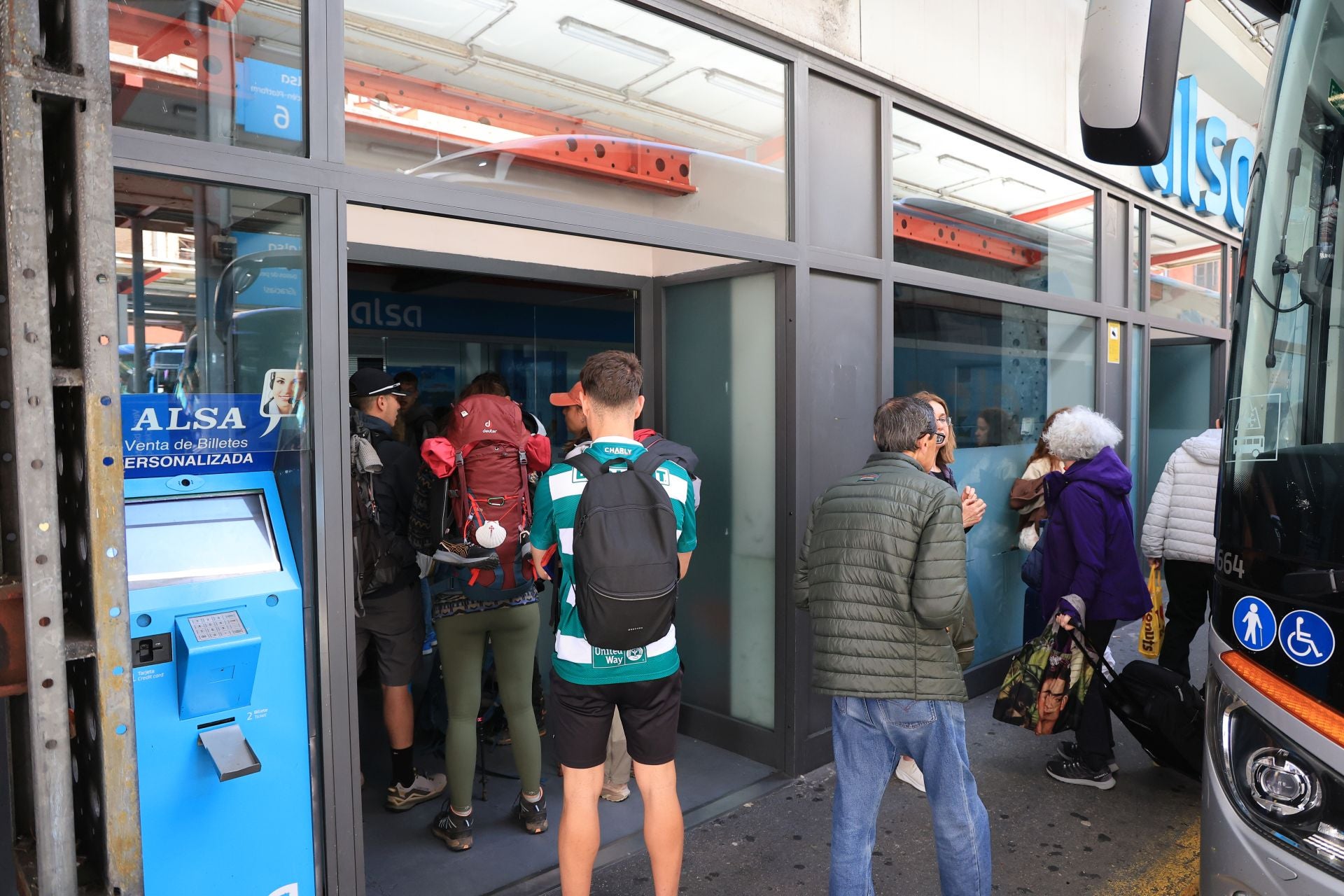 Fotos | Desconexión total: así se vivió el apagón en Asturias
