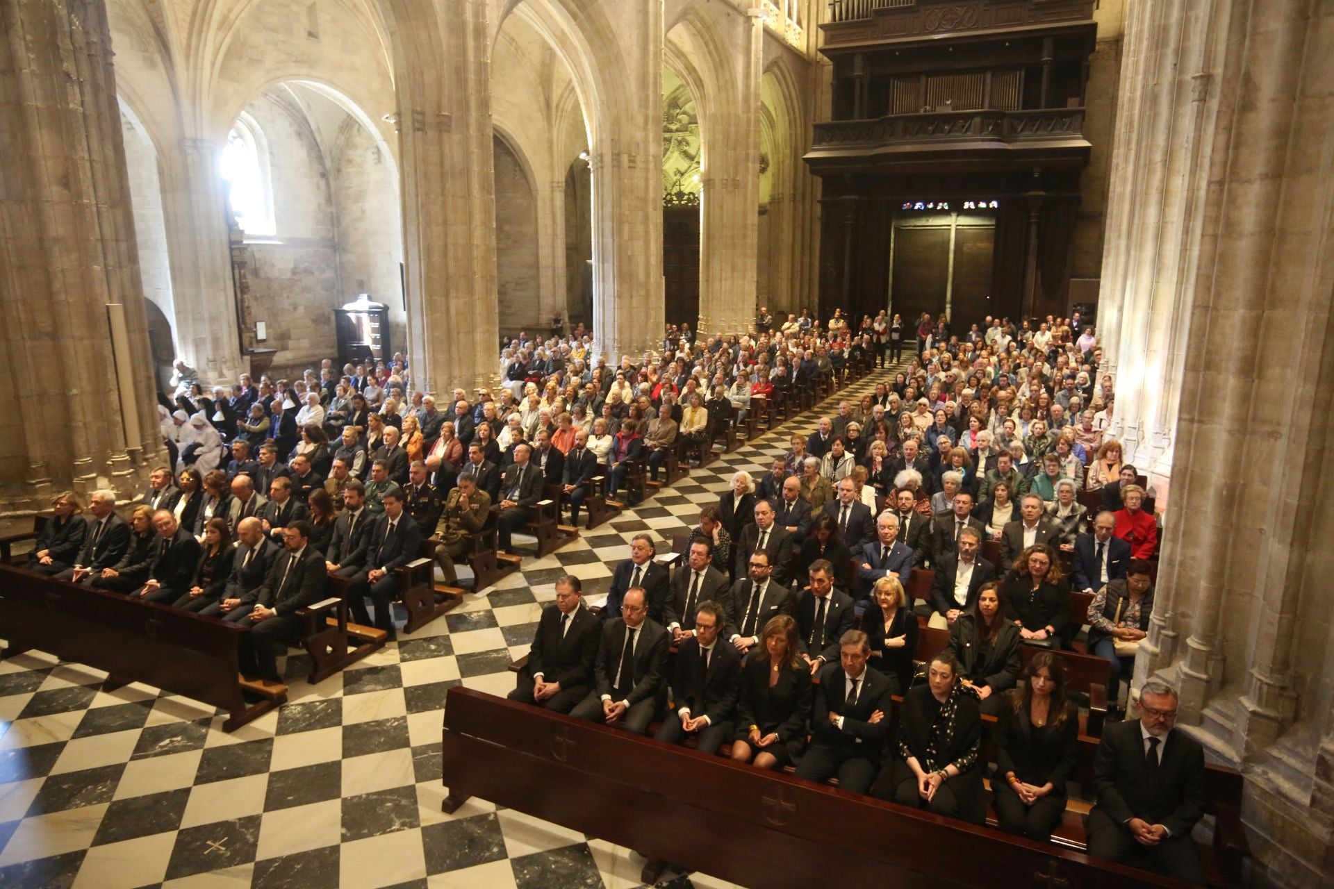 Asturias reza por el Papa Francisco: así ha sido el emotivo funeral en la Catedral de Oviedo