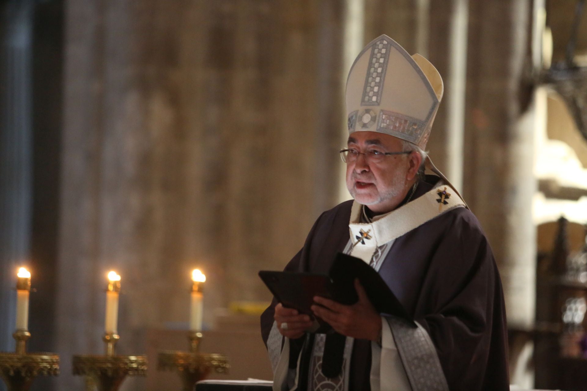Asturias reza por el Papa Francisco: así ha sido el emotivo funeral en la Catedral de Oviedo