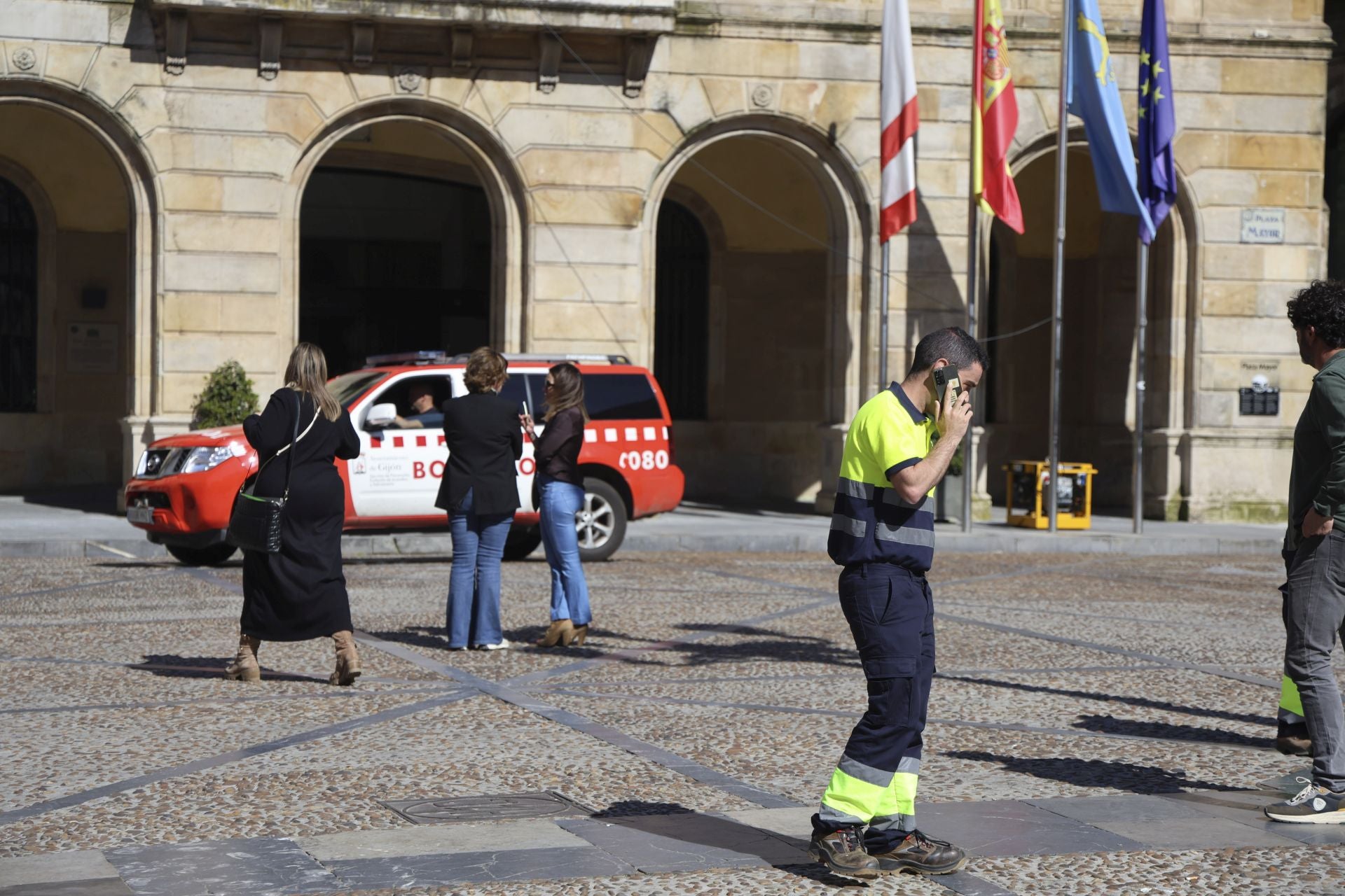 Fotos | Desconexión total: así se vivió el apagón en Asturias
