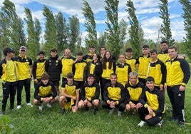 Los componentes de la delegación de Los Gorilas de Candás, club que terminó segundo en la clasificación por equipos.