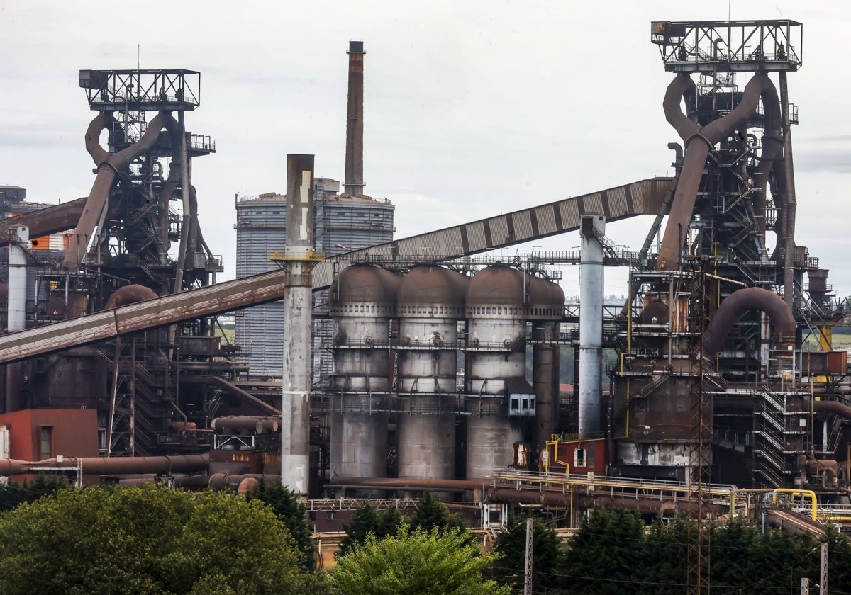 Arcelor efectúa labores de limpieza para arrancar el horno 'B', parado tras el apagón