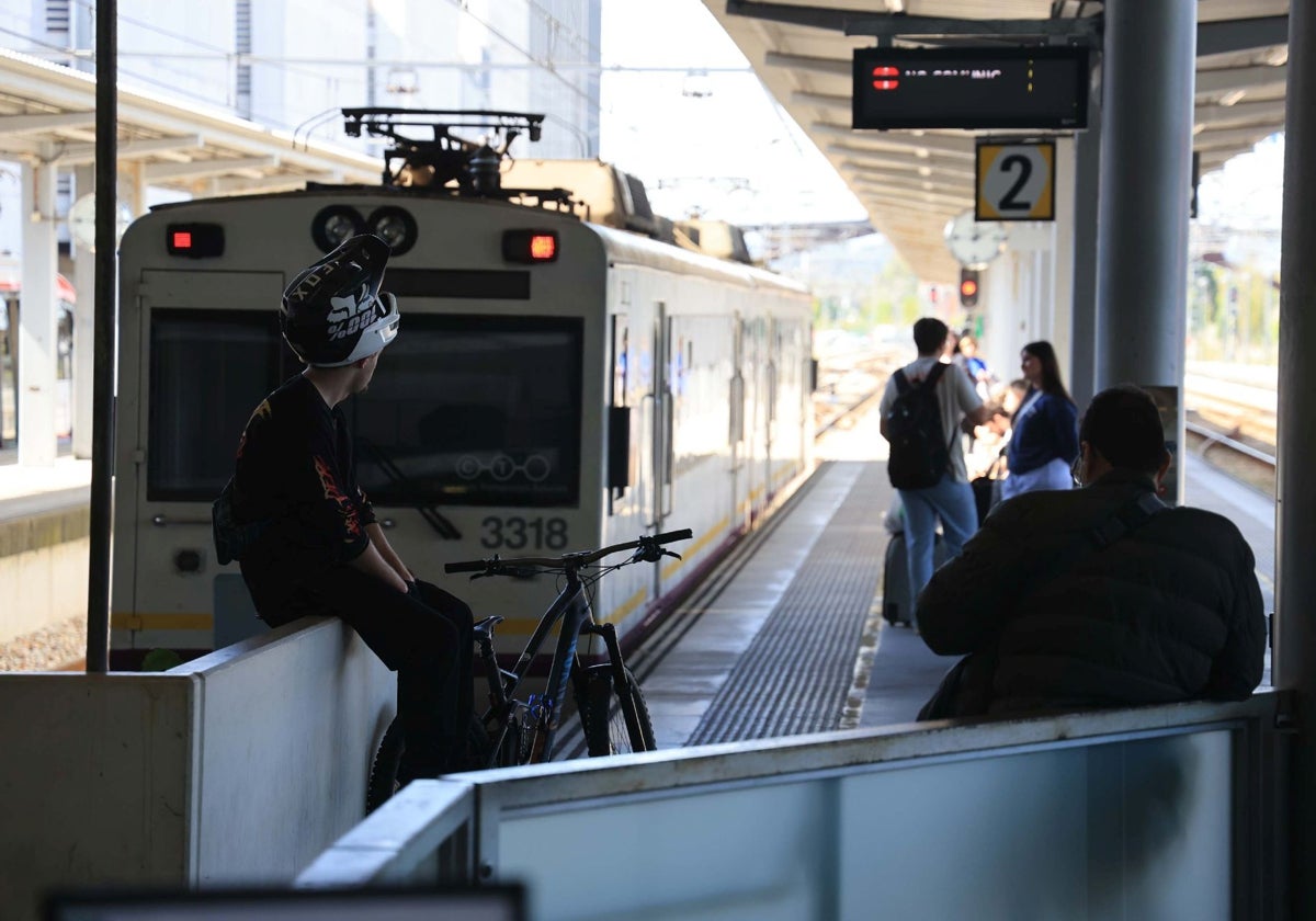 Las Cercanías ferroviarias de Asturias funcionan al 100%