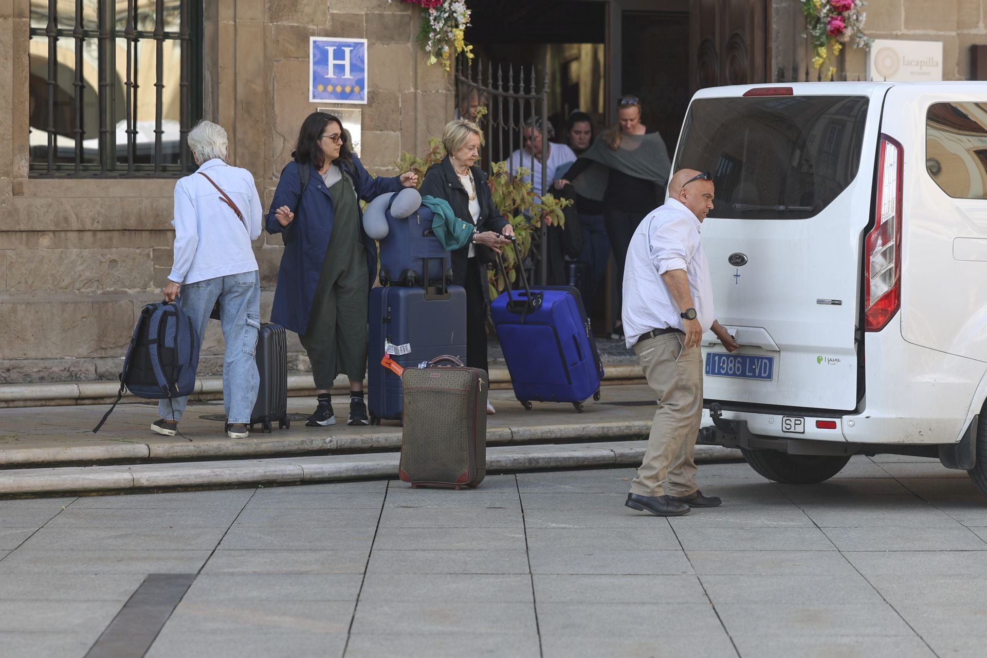 Turistas en las principales ciudades asturianas