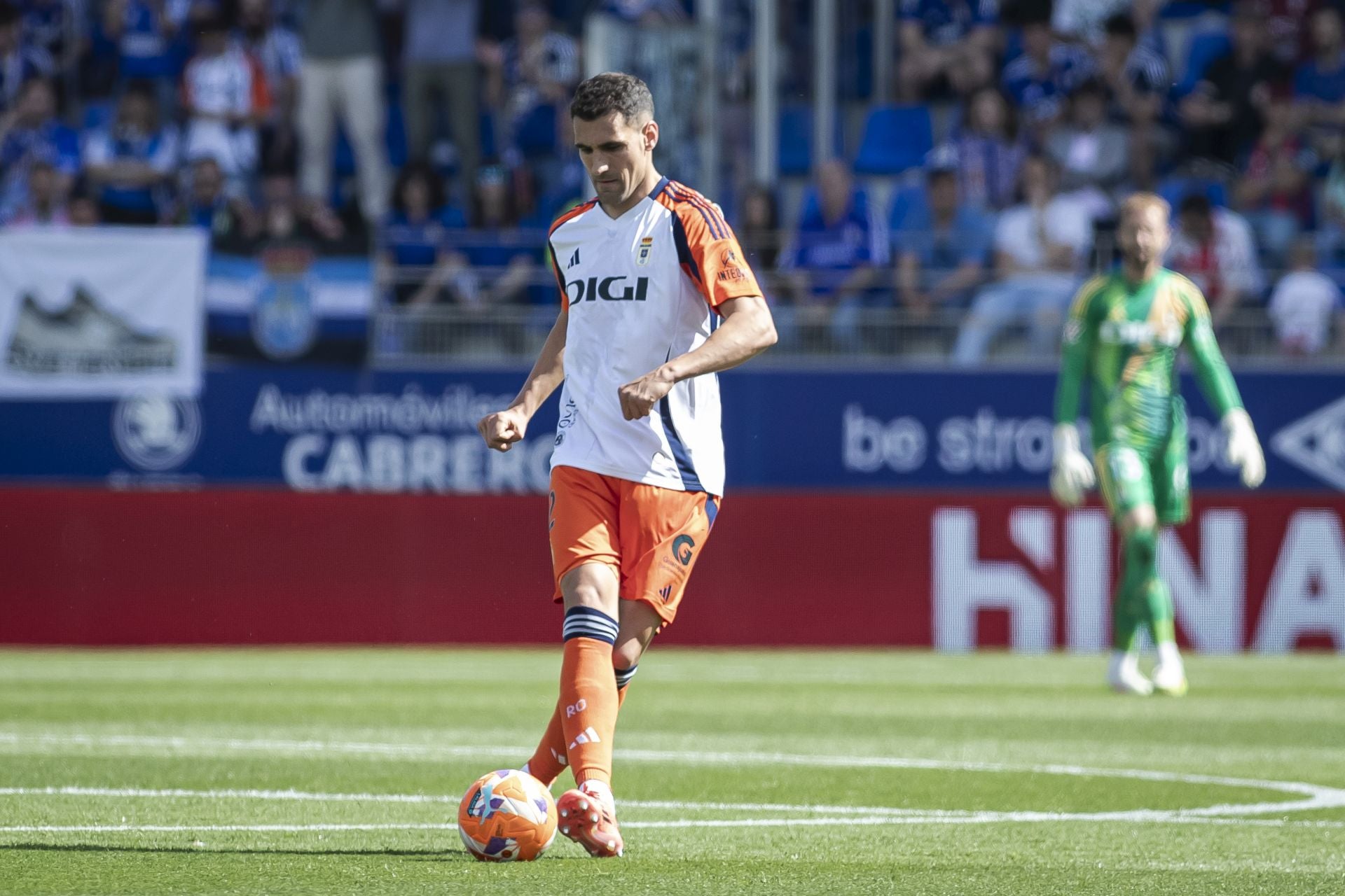 Fotos: Las jugadas del Huesca - Real Oviedo