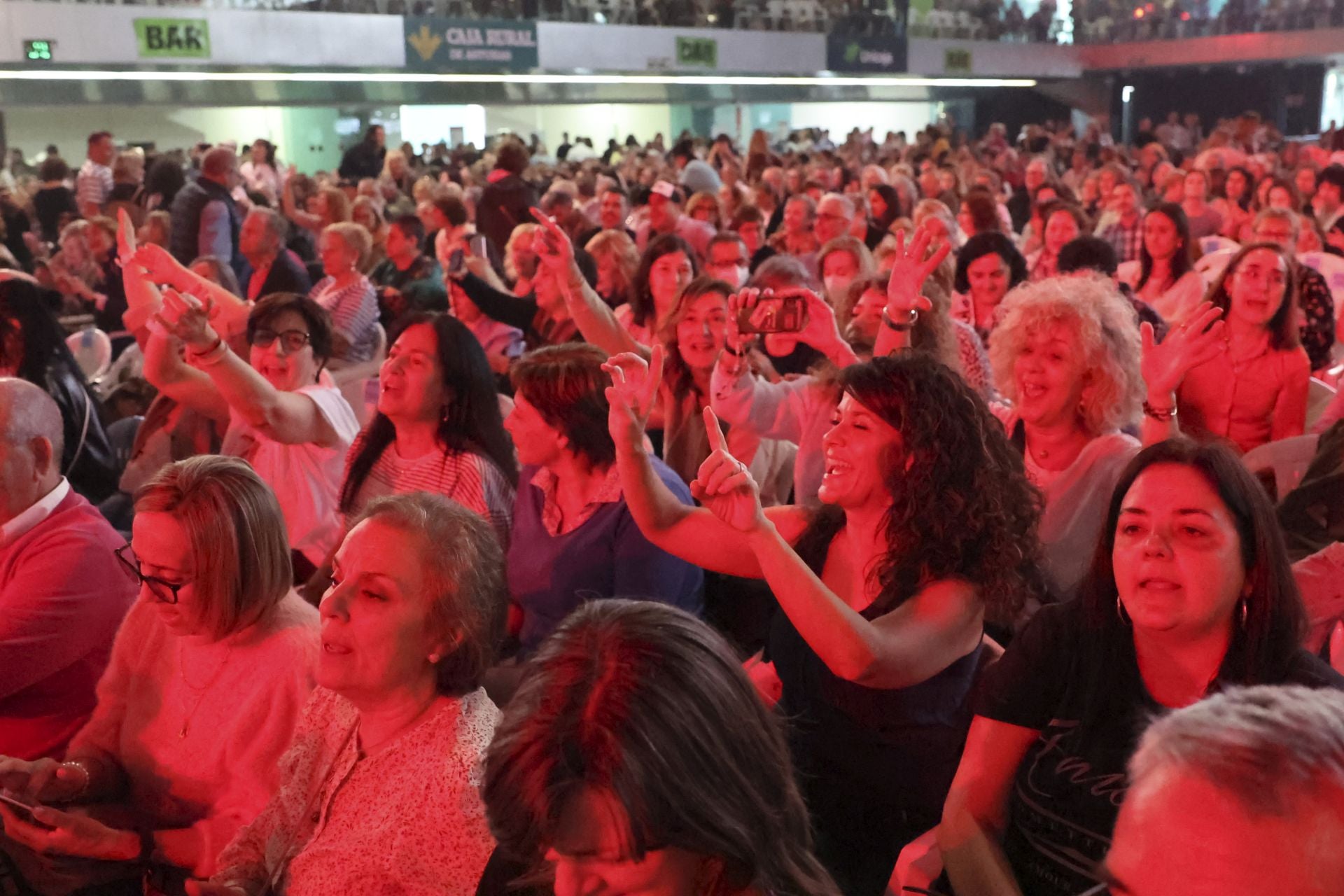 Los Pecos siguen levantando pasiones en Avilés