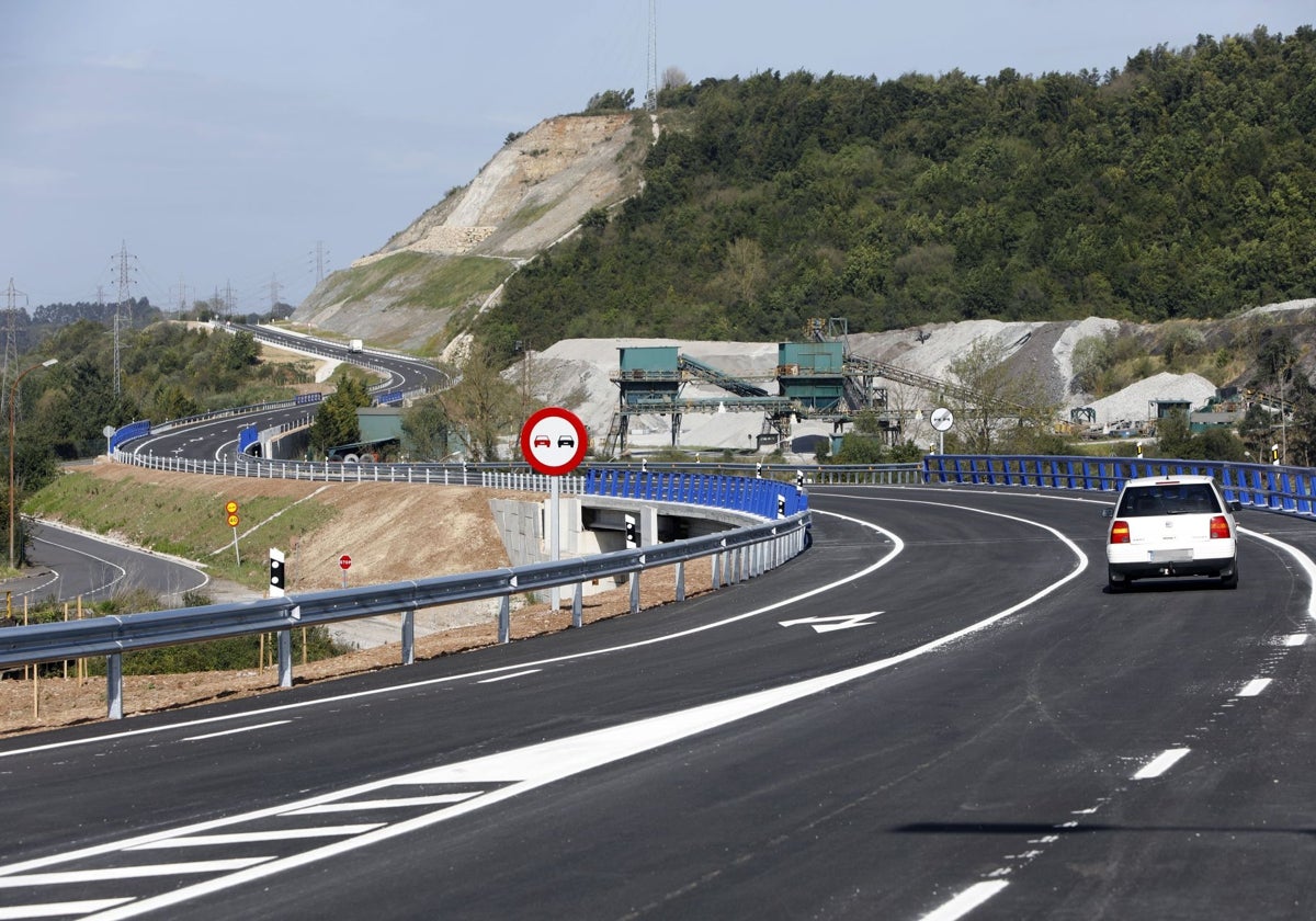 El Principado de Asturias asegura que el Ministerio de Transportes pagará la mitad de la estación de la ZALIA