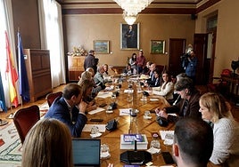 Los portavoces parlamentarios, el miércoles, durante su reunión quincenal en la Junta General.