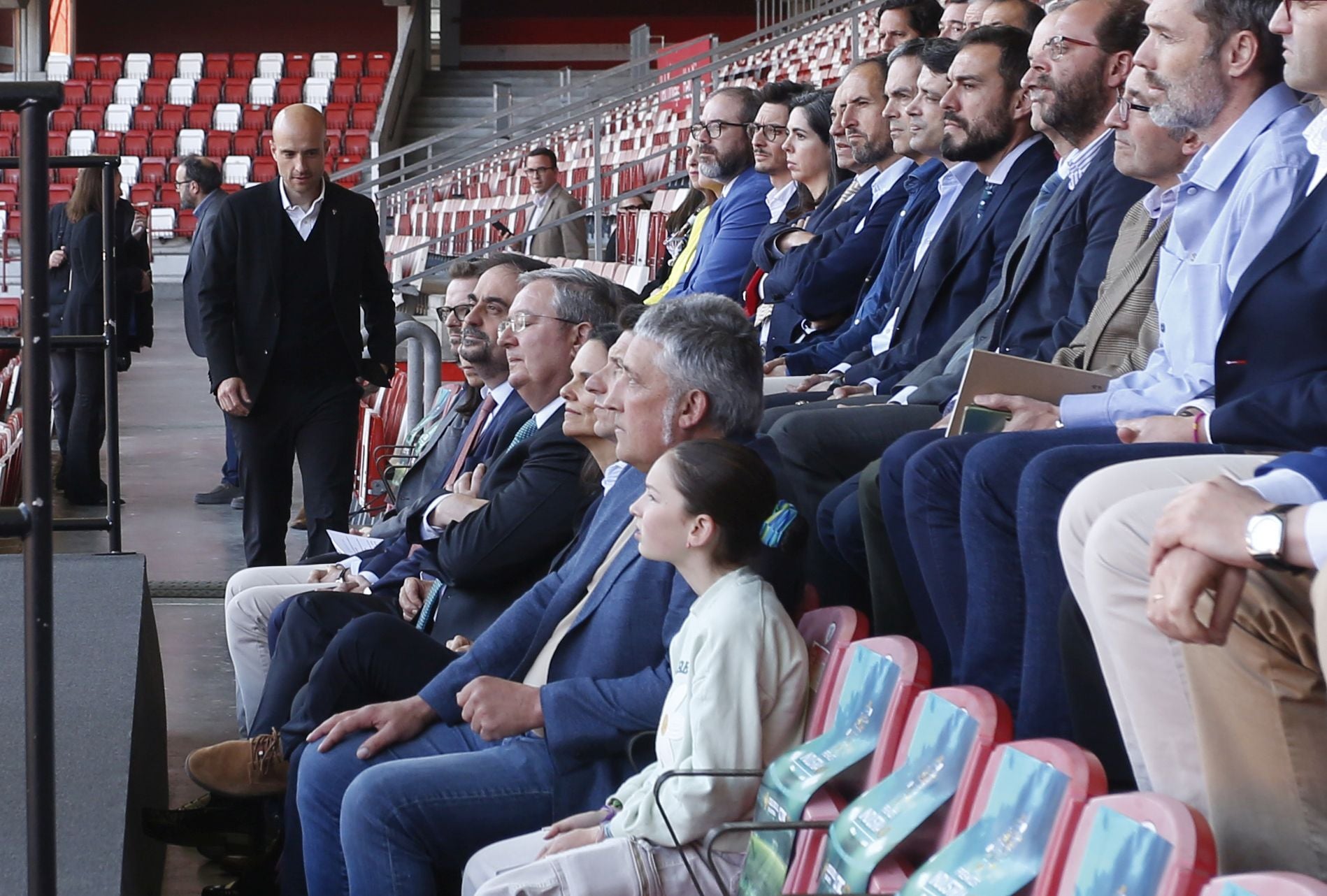 Los V Premios Industria 4.0 en las gradas de la tribuna oeste de El Molinón