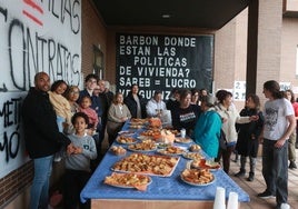 El coloquio-espicha reivindicativo de los vecinos de Contrueces.