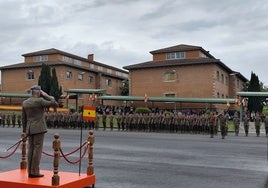 Acto de despedida del batallón que se desplegará en Eslovaquia, celebrado hoy en el Acuartelamiento Cabo Noval.