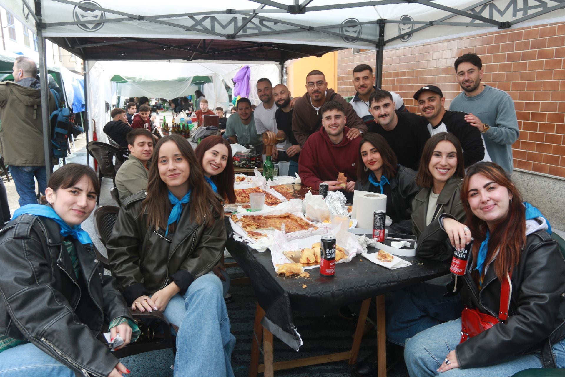 Comida en la calle en Pola de Laviana