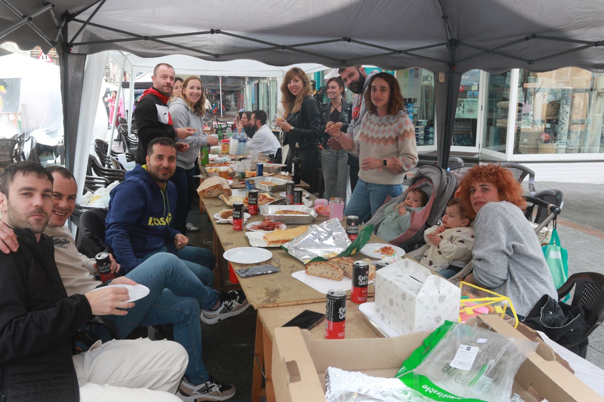 Comida en la calle en Pola de Laviana