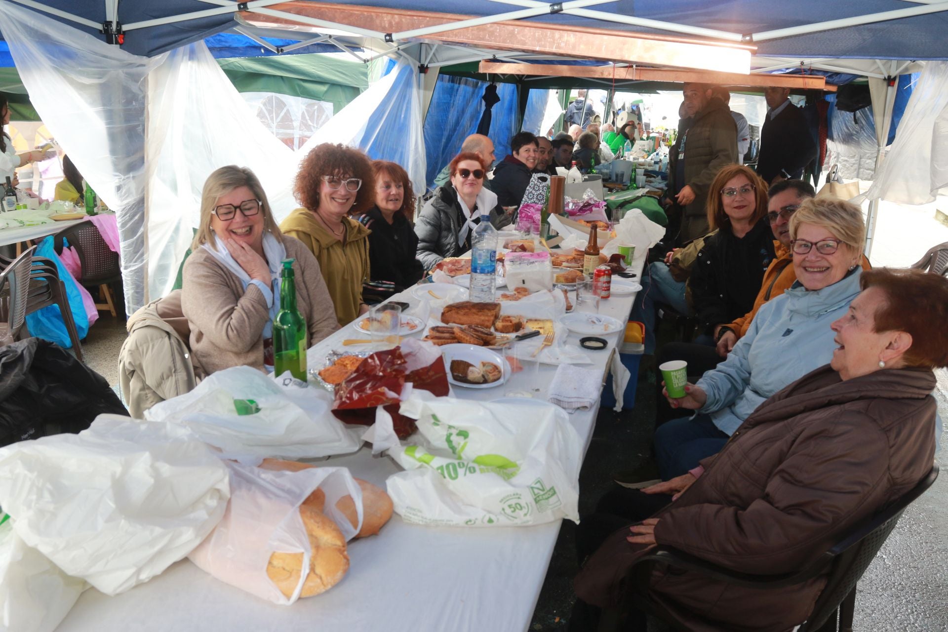 Comida en la calle en Pola de Laviana