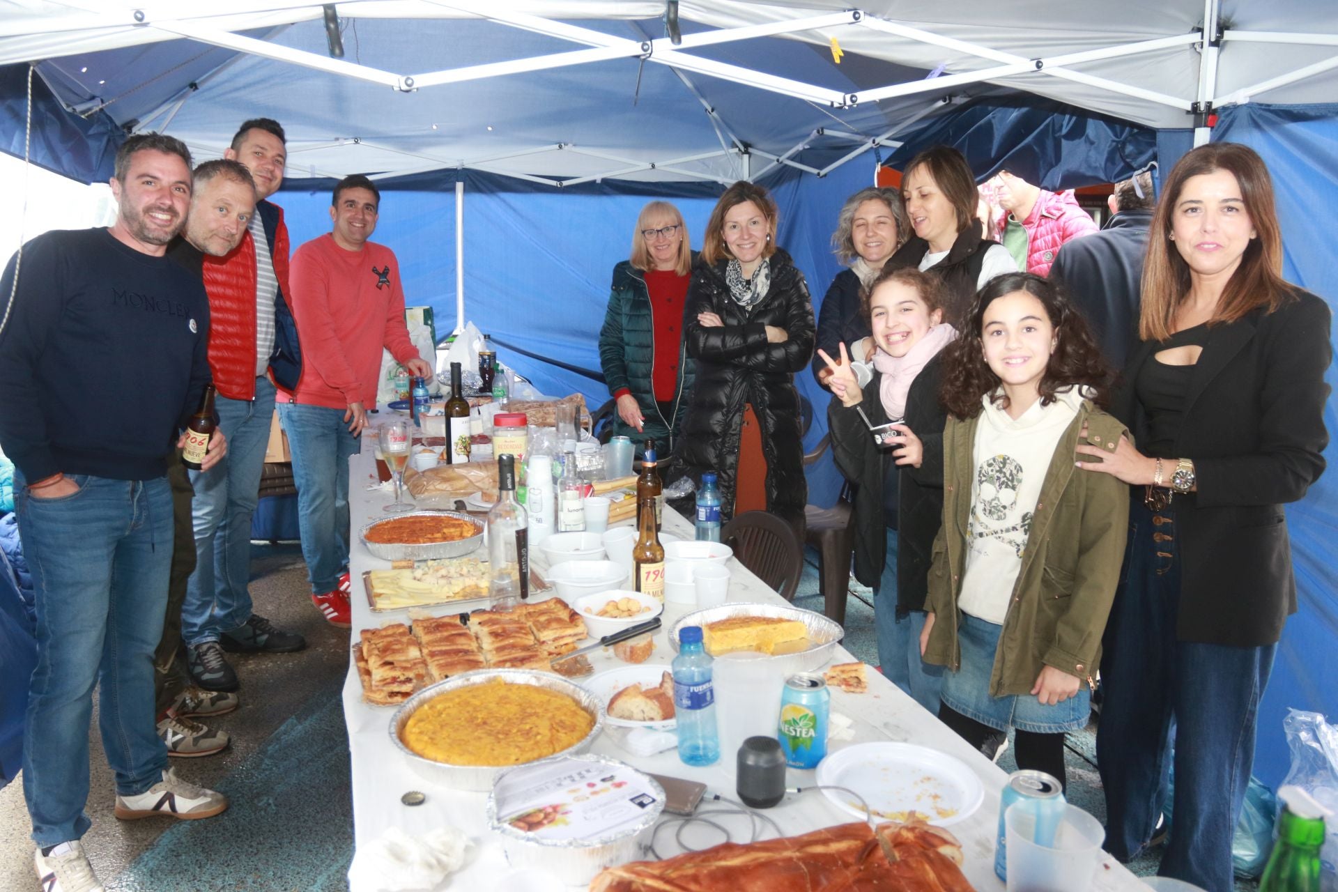 Comida en la calle en Pola de Laviana