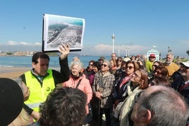 Clase desde la Lloca hasta el Elogio para conocer lo que esconde el suelo de Gijón