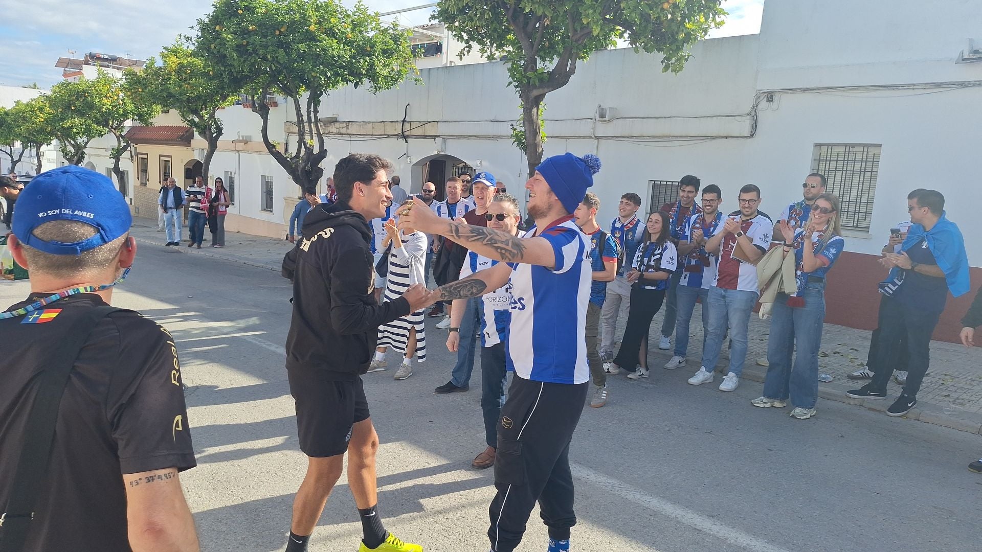 La afición del Real Avilés estuvo en Lebrija
