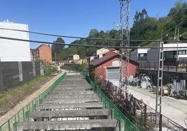 Inicio de la zona soterrada en el distrito langreano de Sama.